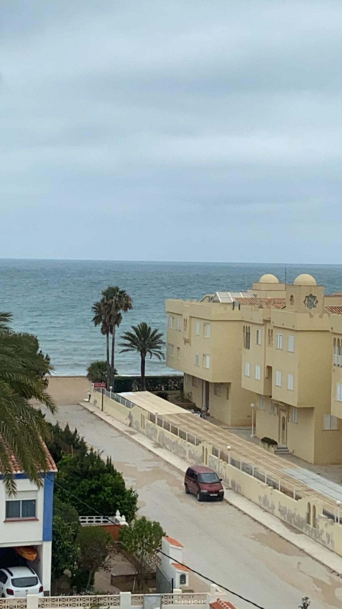 Vistas Al Mar Playa De Los Bovetes Дения Екстериор снимка